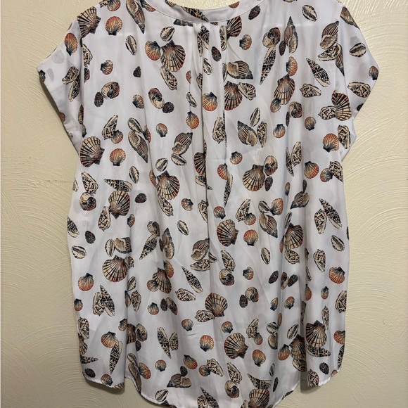 Liz Claiborne White and Brown Flutter Sleeve Blouse - Picture 8 of 8